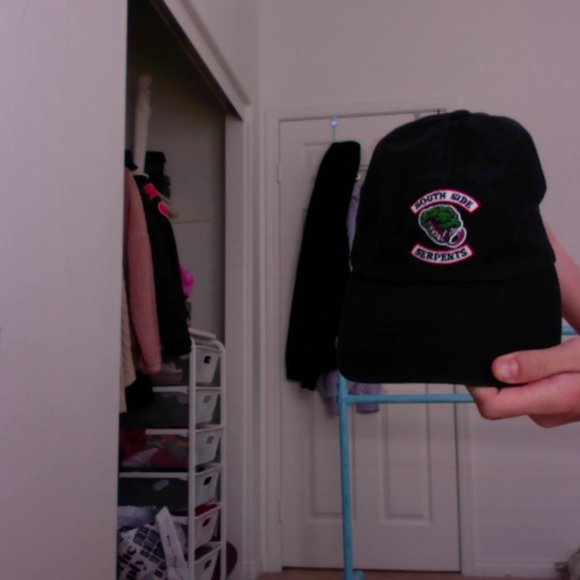 2 hat bundle - Picture 2 of 4